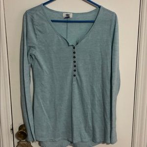 Old navy lot of 2 layering Henley’s medium